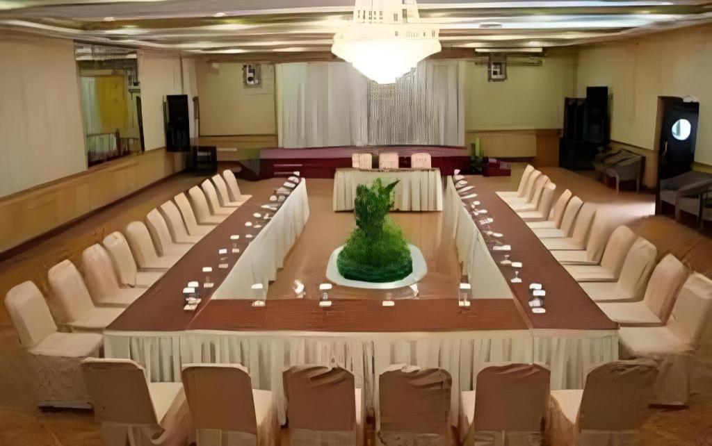 Hotel Pardede International Medan Ngoại thất bức ảnh